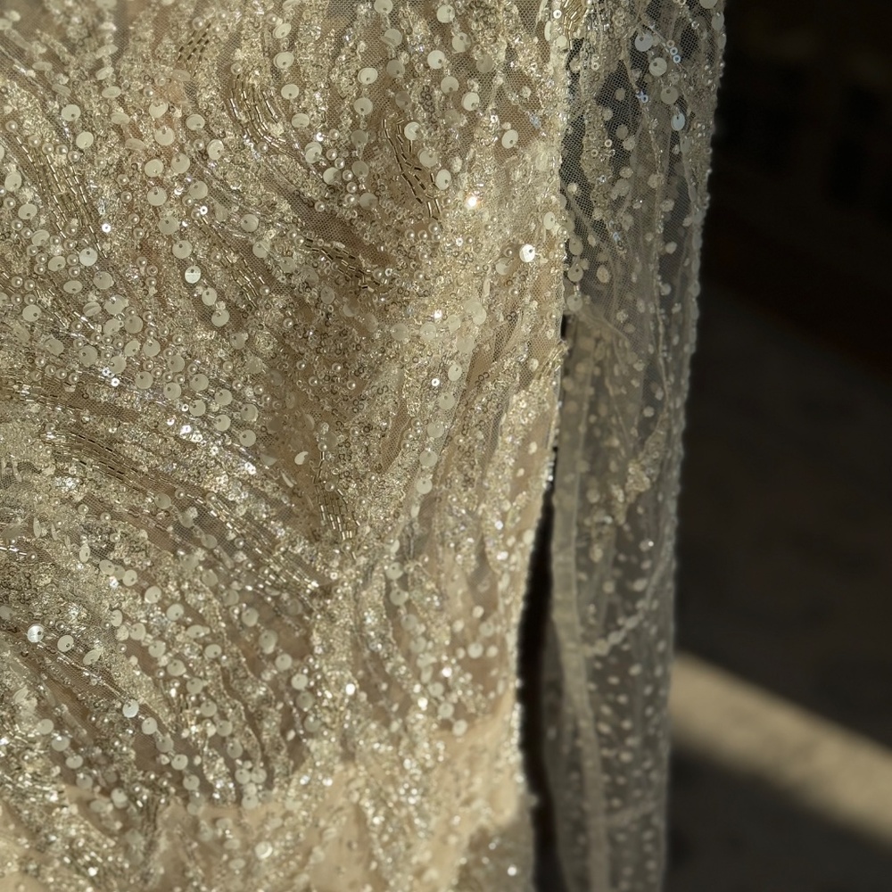 ✨ Milla by Lorenzo Rossi “Escada” Gown – A Glittering Masterpiece of Modern Glam - Picture 8 of 15